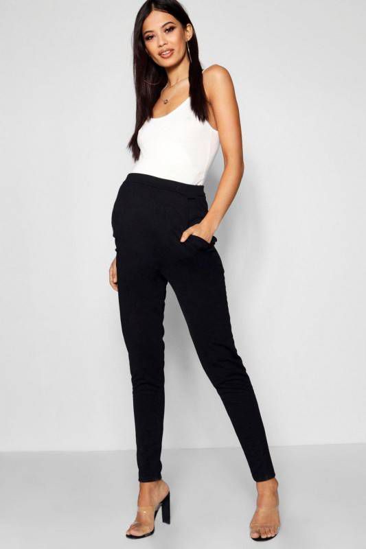 boohoo Zwangerschap Getailleerde Broek Met Smalle Pijpen, Zwart