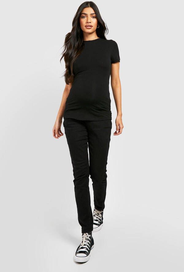 boohoo Zwangerschap Basic Getailleerd T Shirt Met Korte Mouwen, Black
