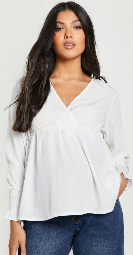 boohoo Zwangerschap Geplooide Gesmokte Wikkeltop, Ivory