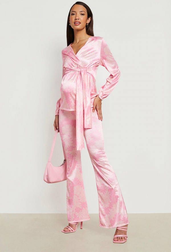 boohoo Zwangerschap Satijnen Stretch Flared Bloemen Broek, Pink