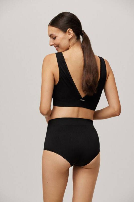 Ysabel Mora Zwangerschap slip